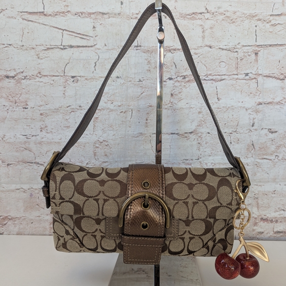Coach Handbags - Coach Soho 8k38Signature ShoulderBag Leather & canvas women's Bag